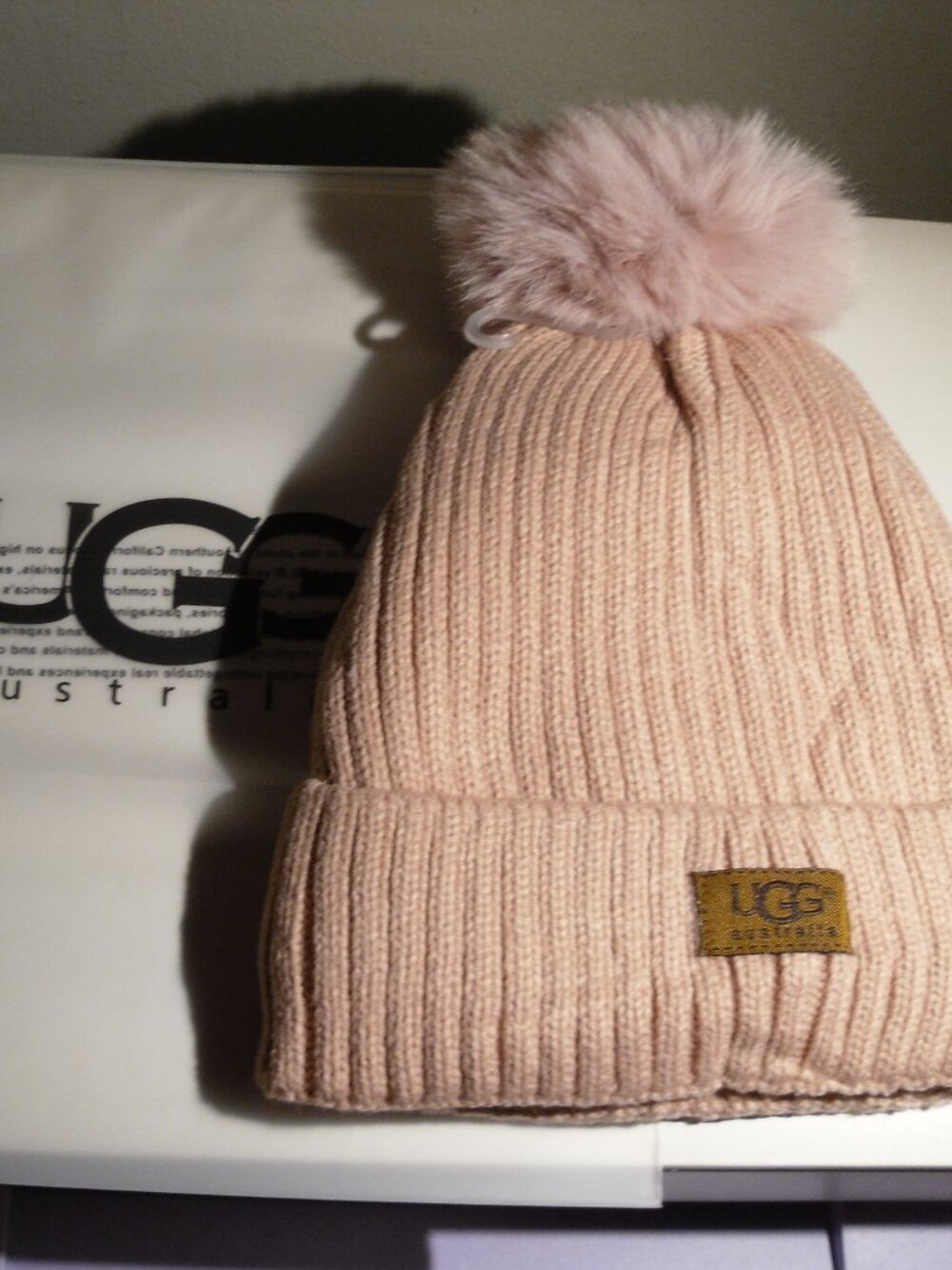 UGG women's winter hat pink new